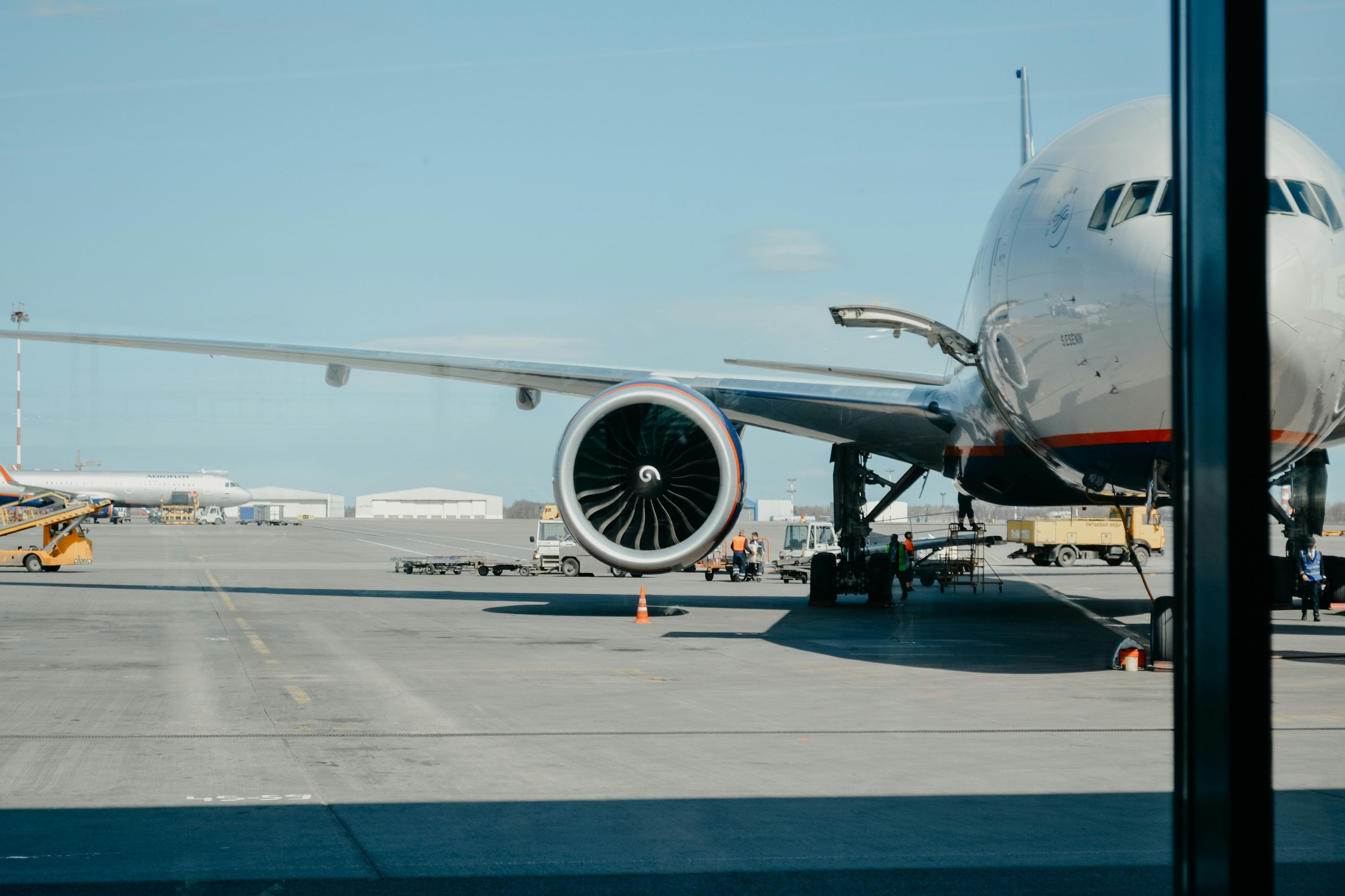 Phone Chargers in Hand Luggage or Suitcase: What Travelers Need to Know